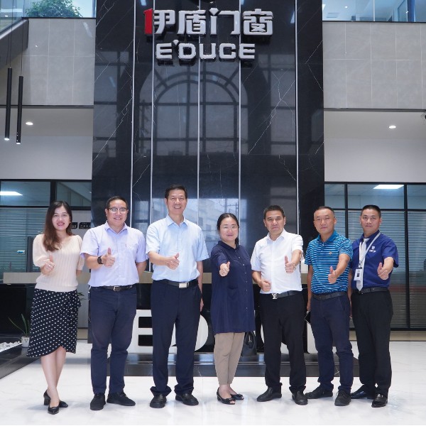 眾科聯(lián)走進(jìn)伊盾門窗，就工業(yè)4.0數(shù)智化時(shí)代共謀發(fā)展進(jìn)行探討交流！